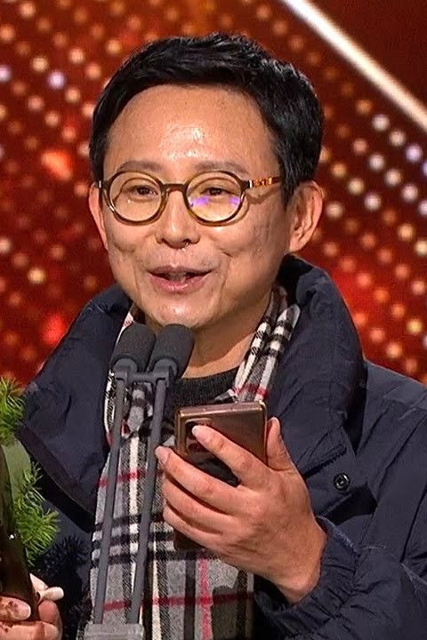 Lee Jeong-woo/Writer