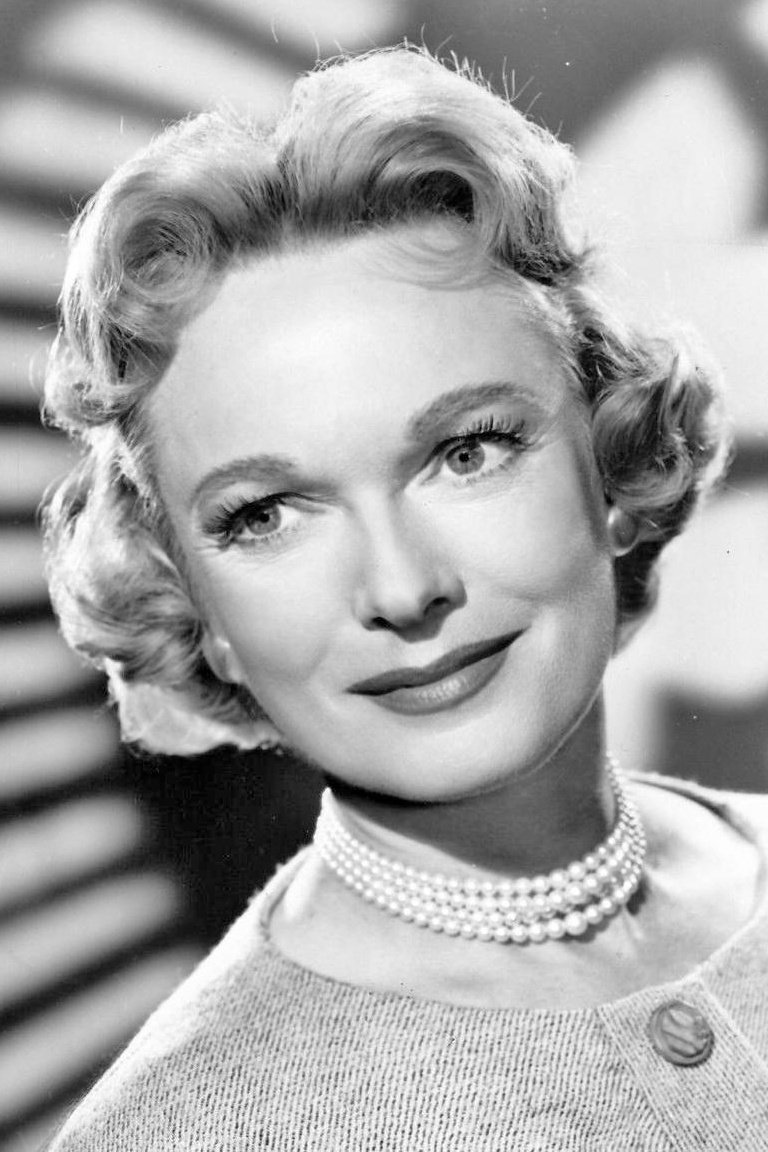 Foto de Anna Neagle