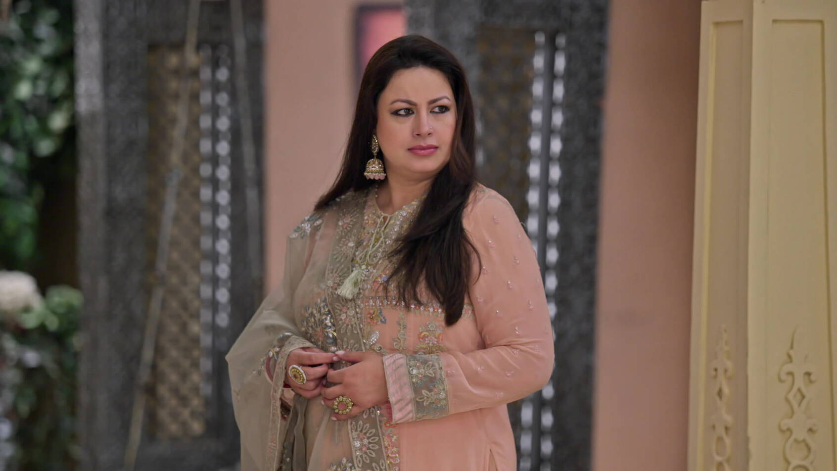 Tripti Leaves Shanti Niketan