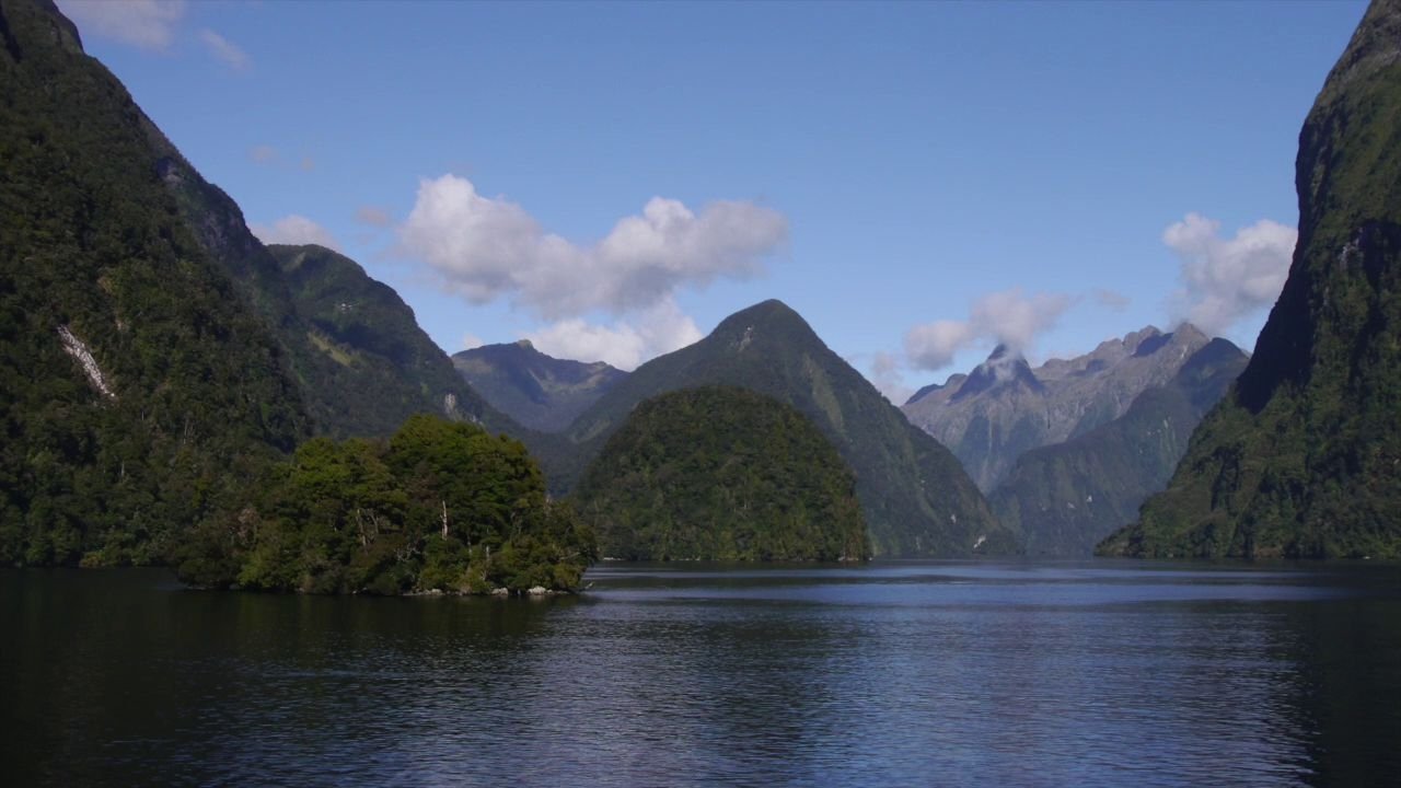 South Island (2021)