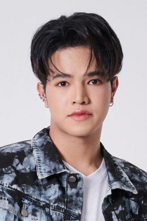 Foto de Kao Natheephat Nopjaroenpong