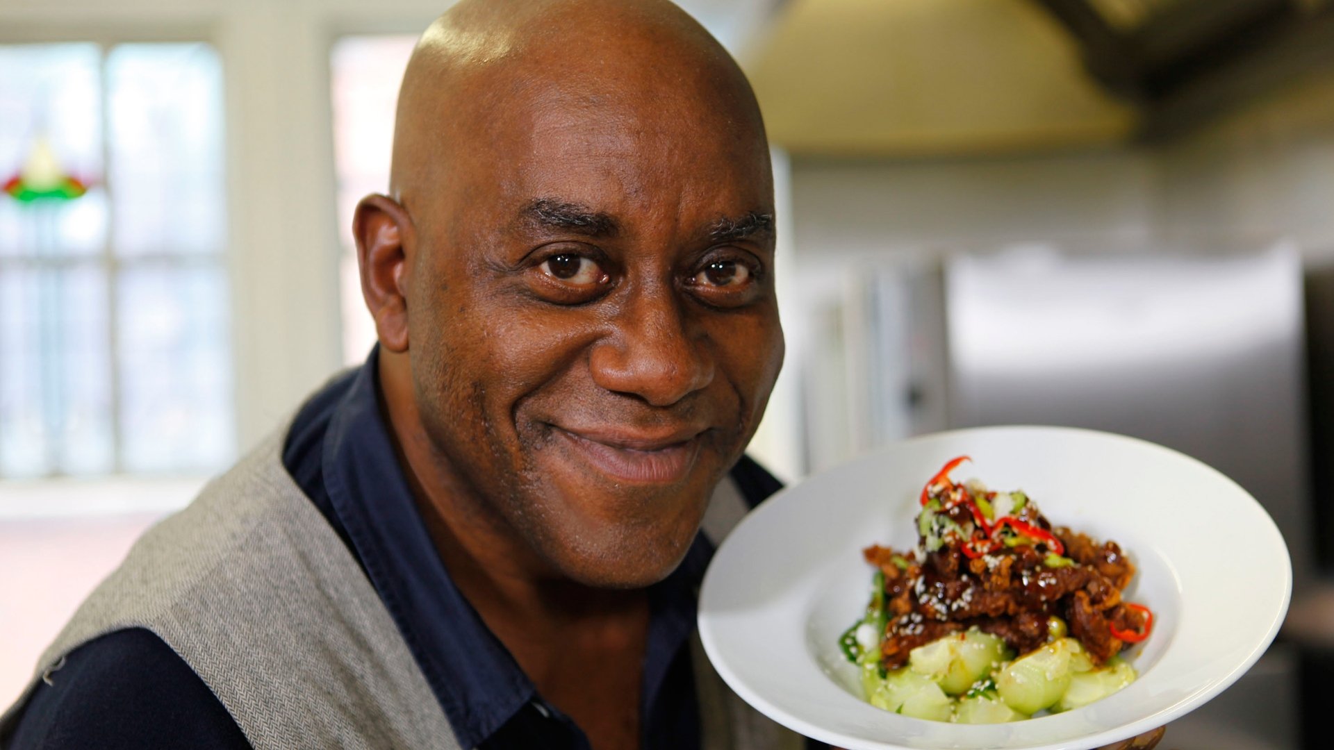 Len and Ainsley's Big Food Adventure