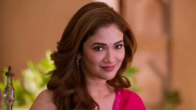 Lata's Manipulative Schemes