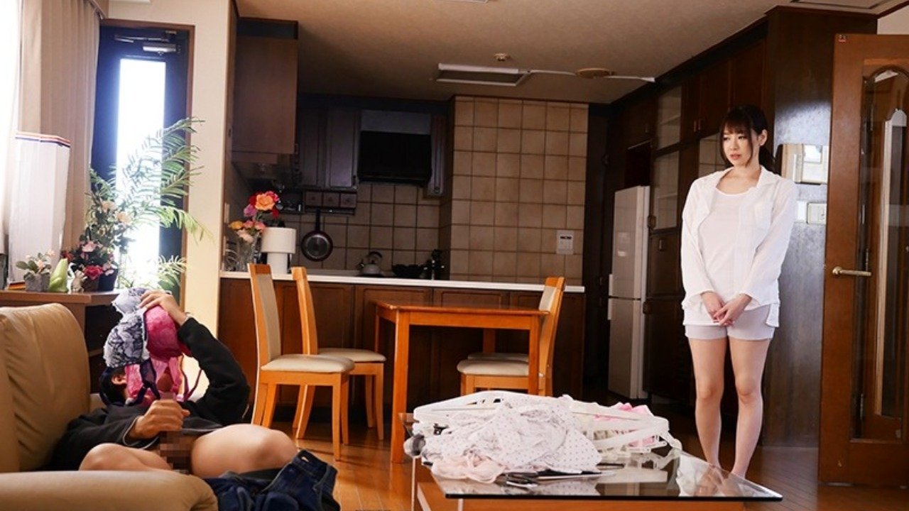 My Girlfriend's Big Sister Has J-Cup Titties... While My Girlfriend Was Away For 3 Days, I Fucked Her Sister & Her Divine Titties. Rara Anzai