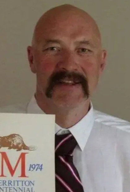 the profile picture of Garry Robbins