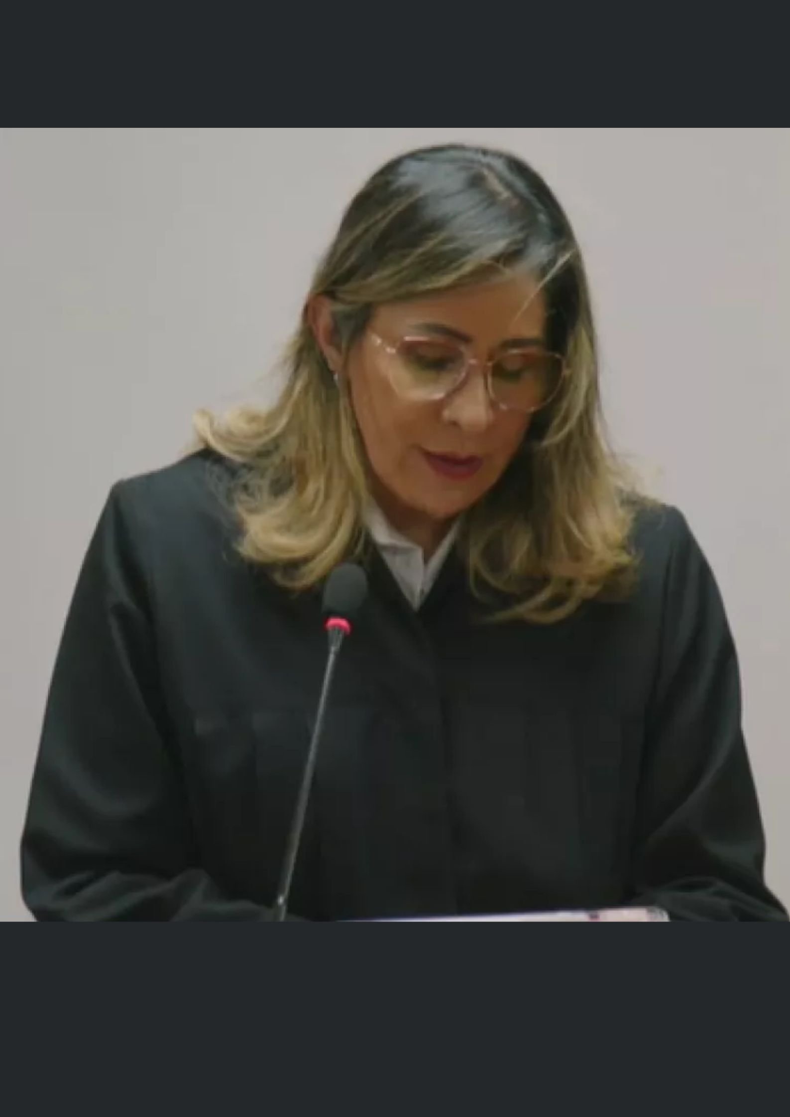 Poster de Juicio a Álvaro Uribe