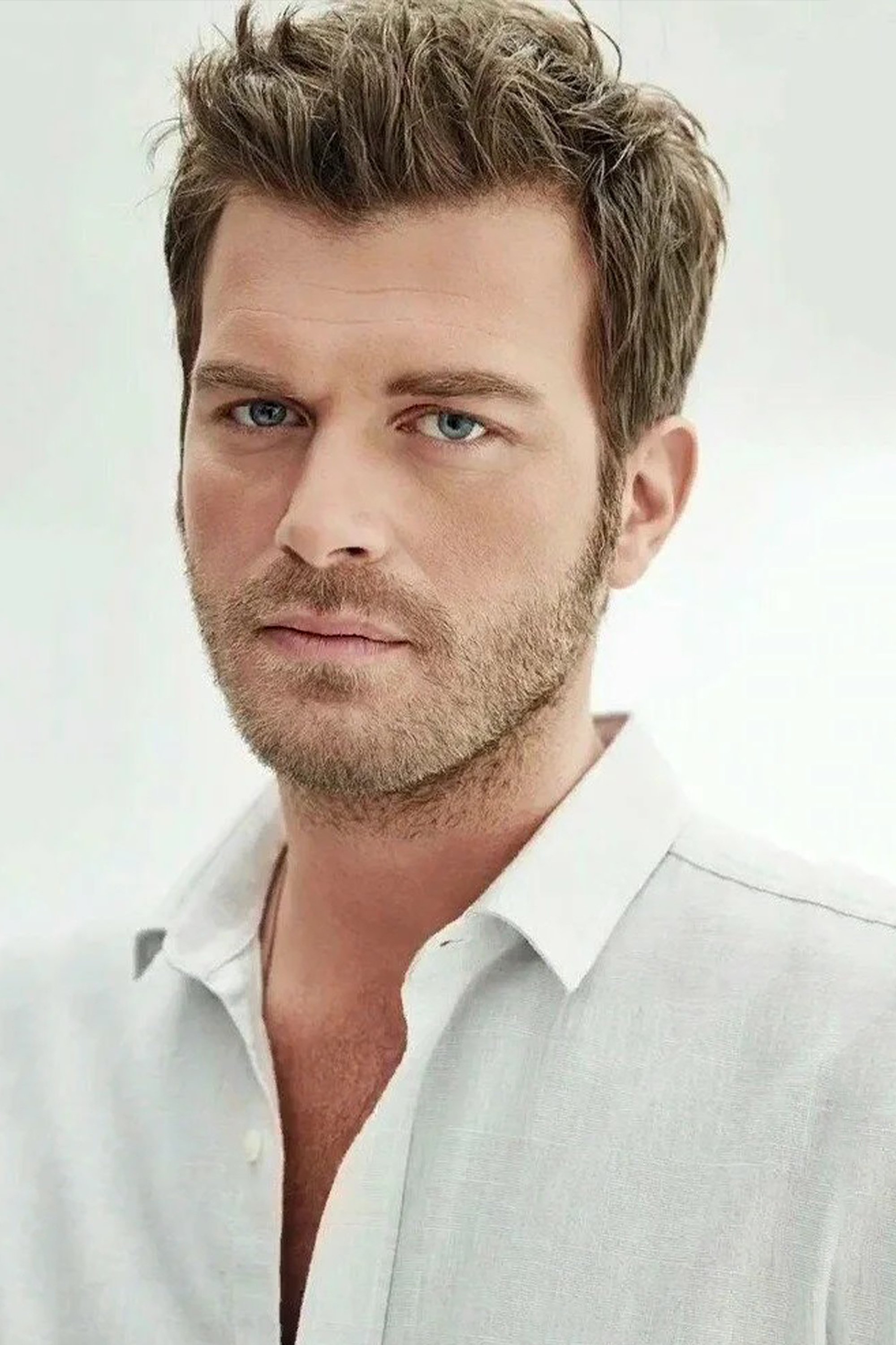 Foto de Kıvanç Tatlıtuğ