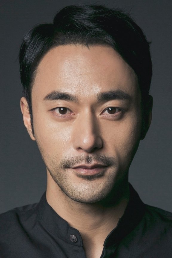 Foto de 윤주만
