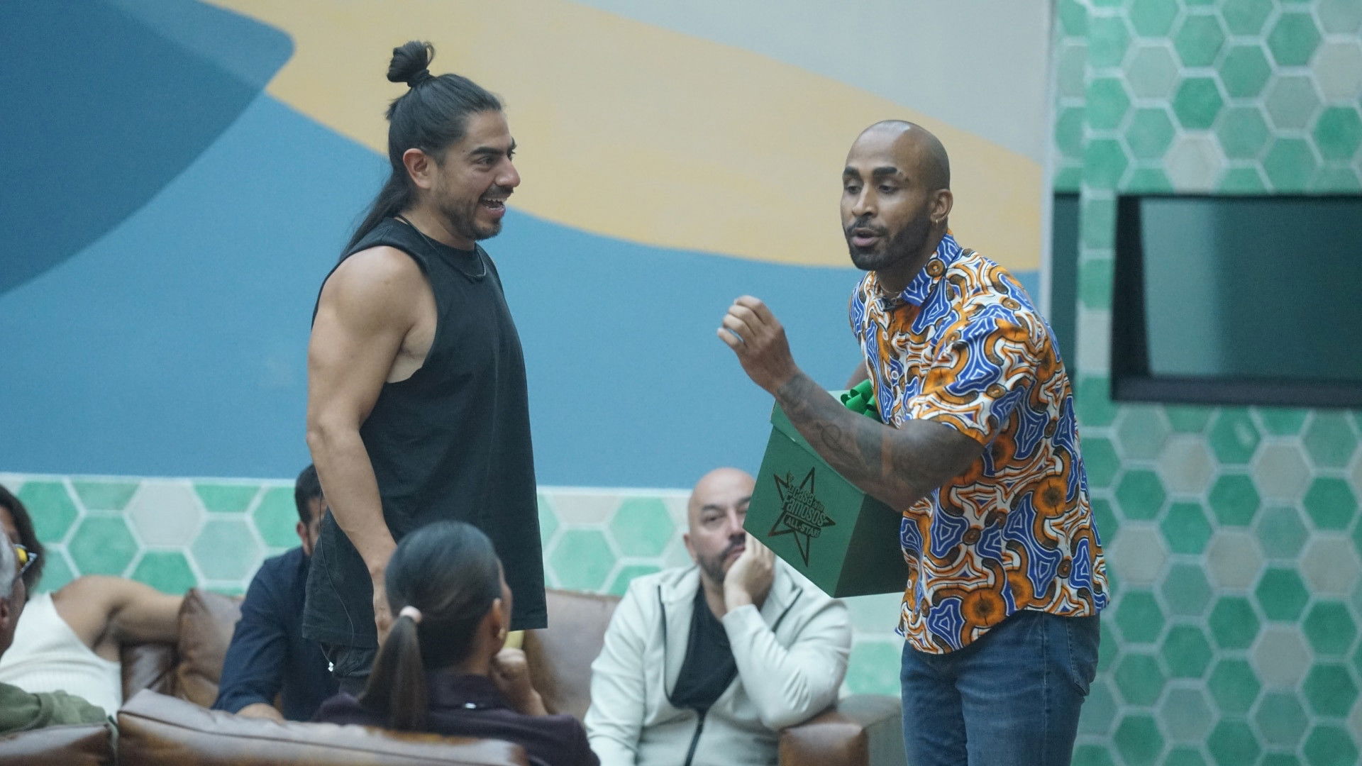 Giro en la suite en plena nominación