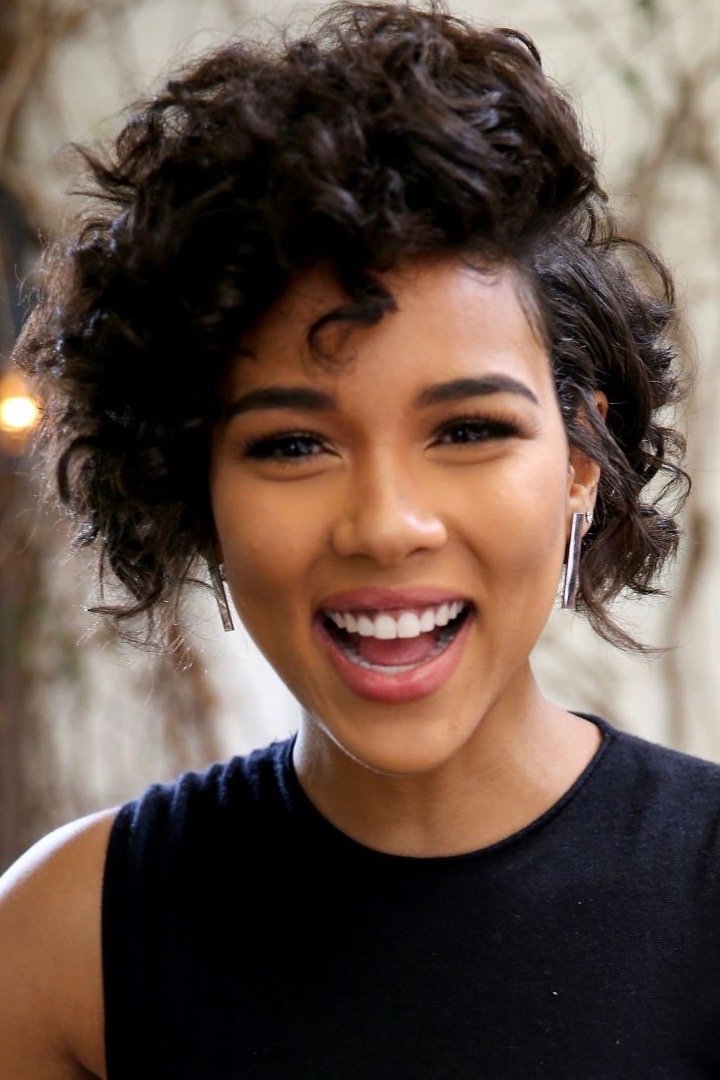 Foto de Alexandra Shipp