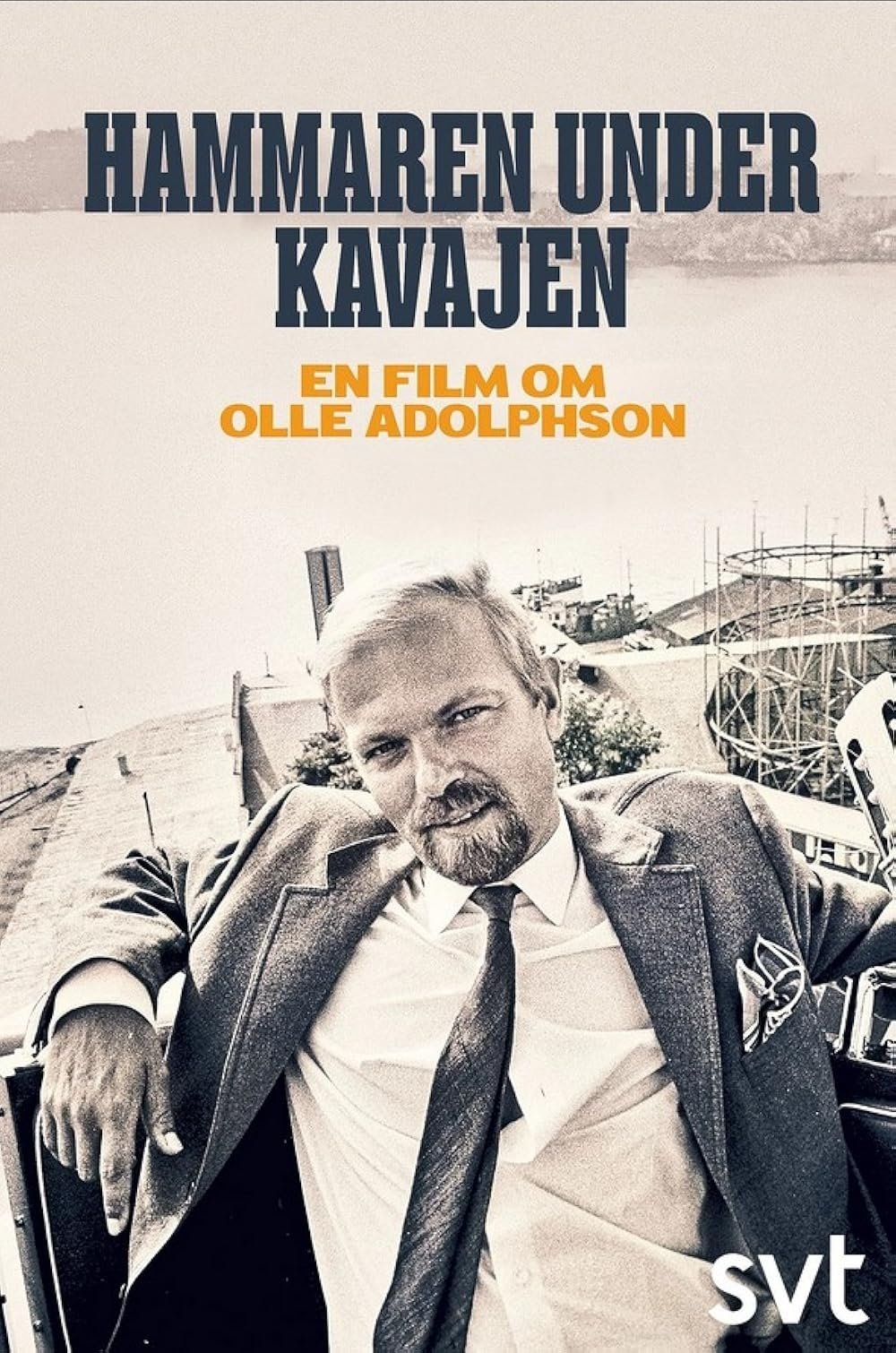 Poster de Hammaren under kavajen - En film om Olle Adolpson