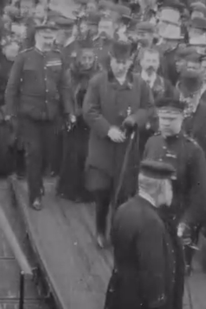 Poster de General Buller Embarking on the 'Dunottar Castle' at Southampton
