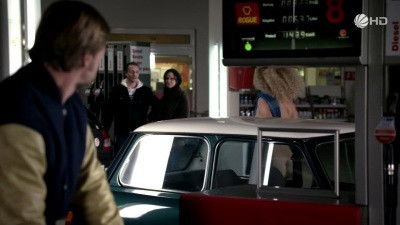 The Naked Refuelers of Huttrop