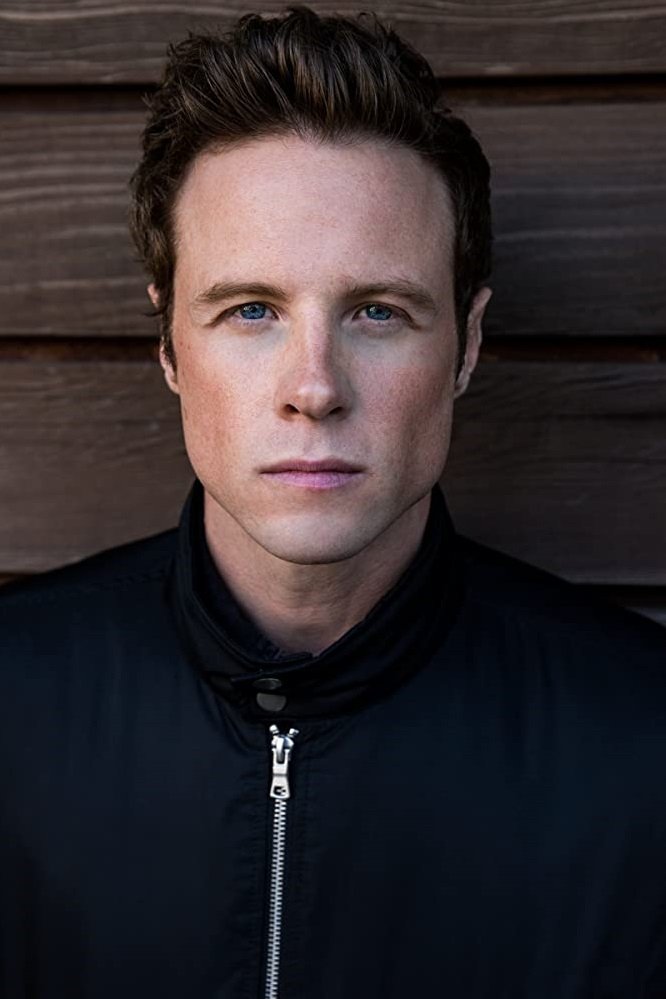 Foto de Ashton Holmes