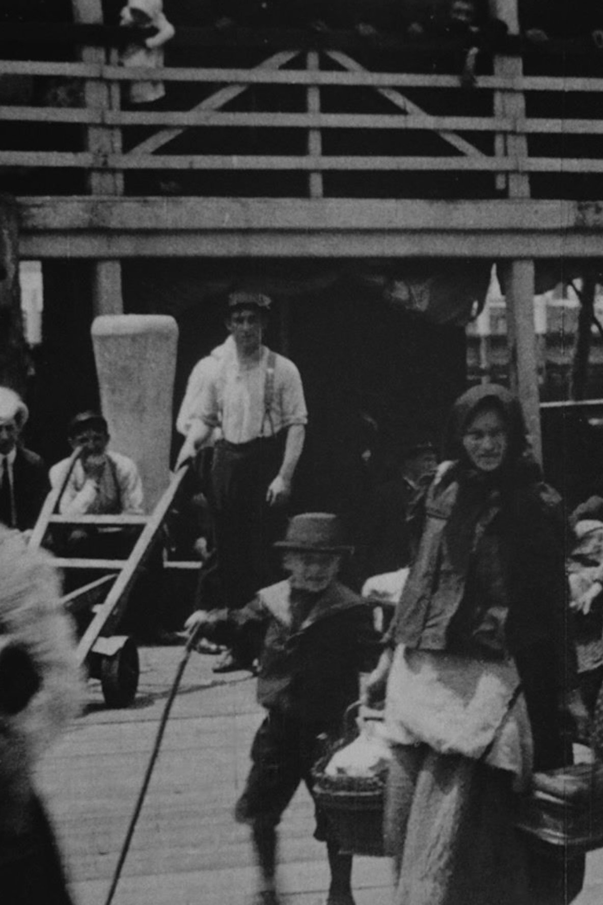 Poster de Emigrants Landing at Ellis Island