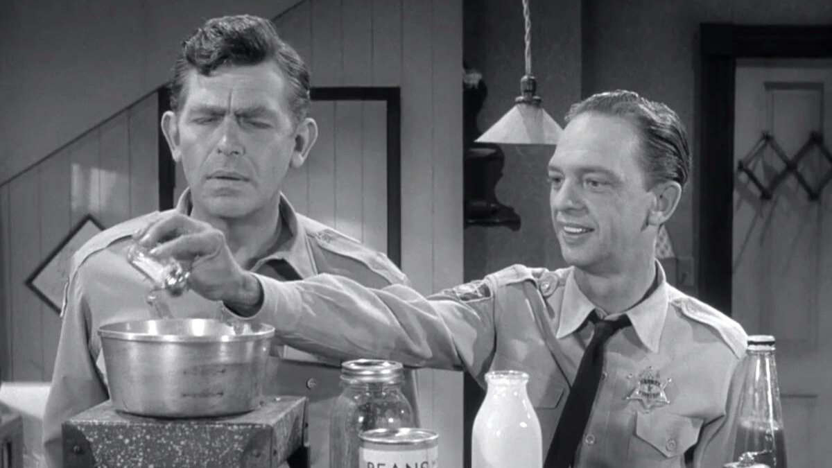 The Andy Griffith Show 4×10 – Up in Barney’s Room