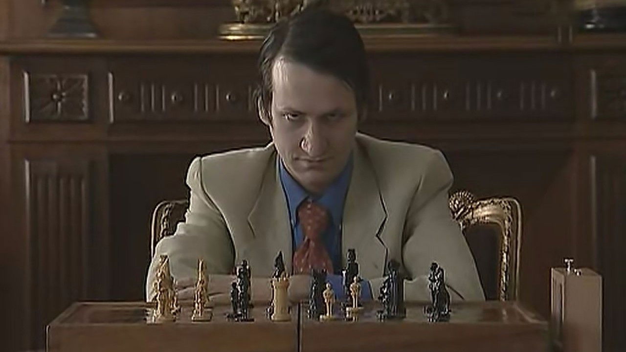 Presentado por Anatoli Karpov