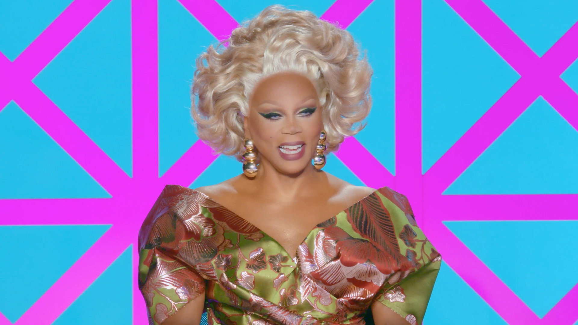 Reunion & Lip Sync Smack Down For The Crown