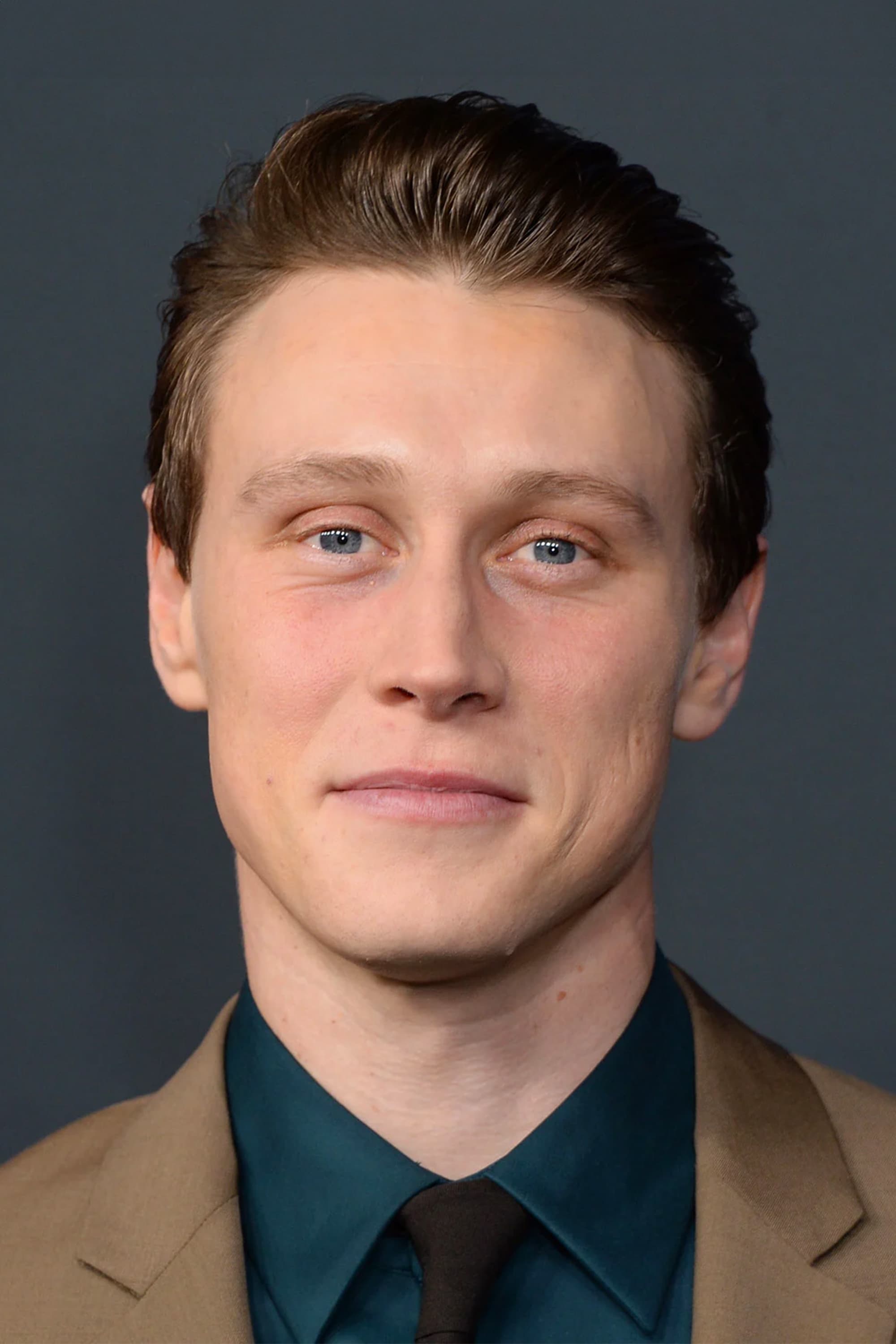 Foto de George MacKay