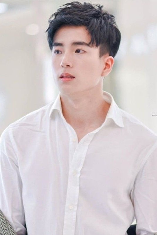 Foto de ชานน สันตินธรกุล