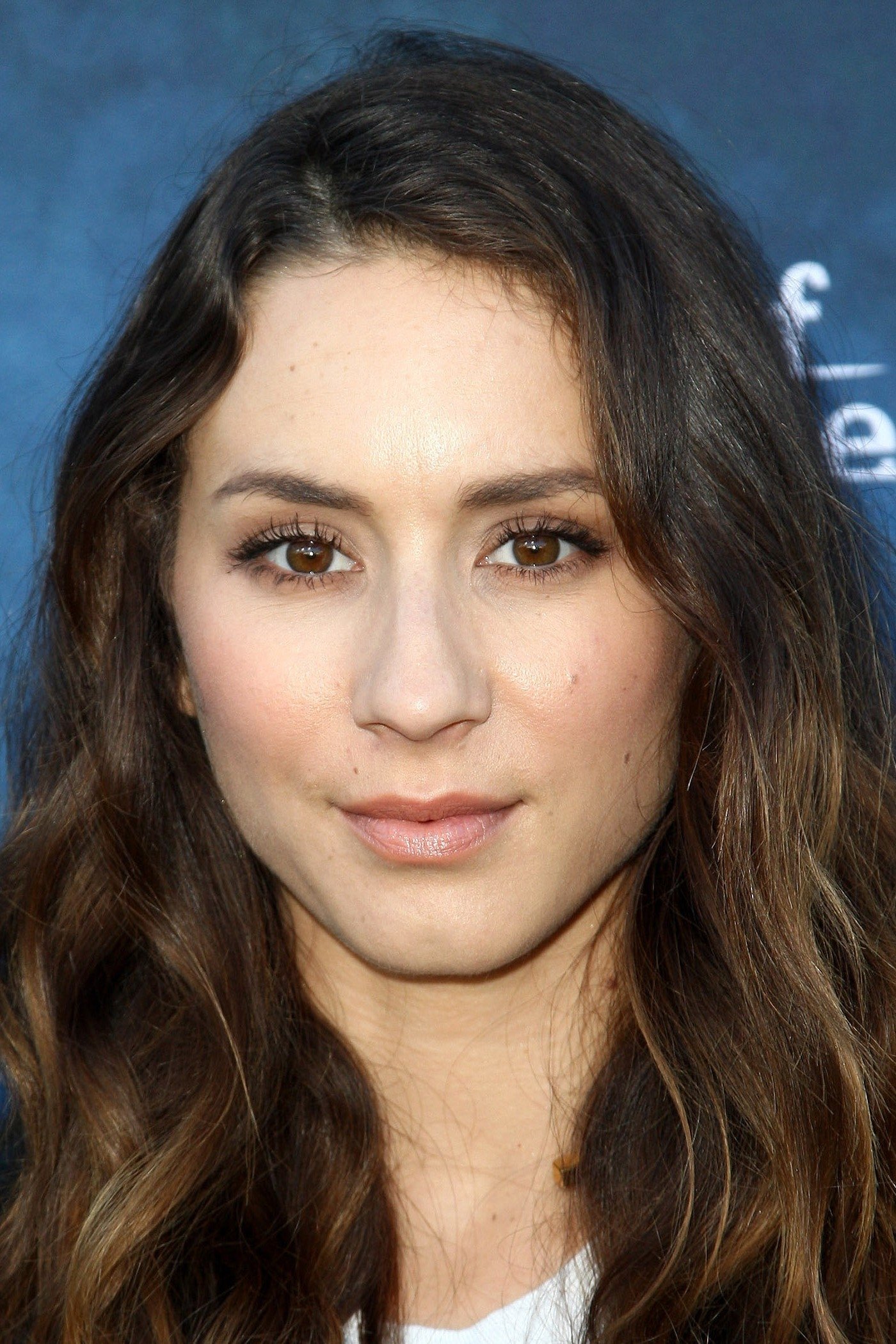 Foto de Troian Bellisario