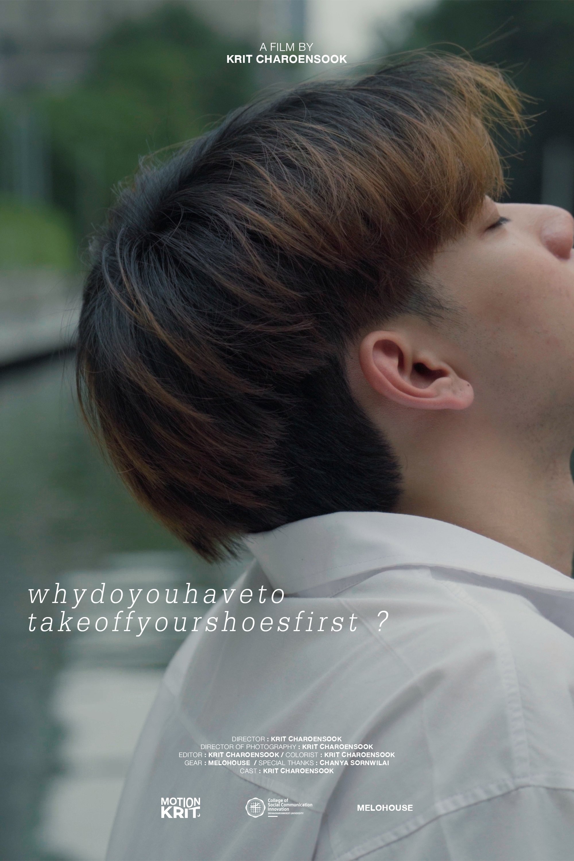 Poster de whydoyouhavetotakeoffyourshoesfirst ?