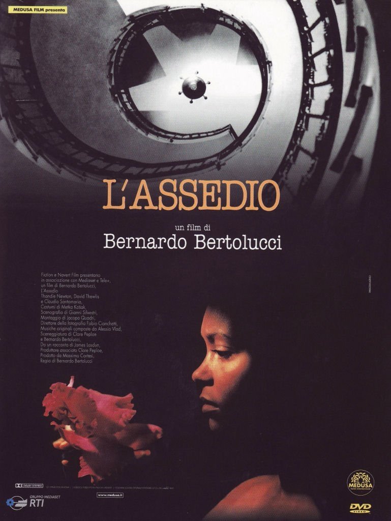 Poster de Assédio