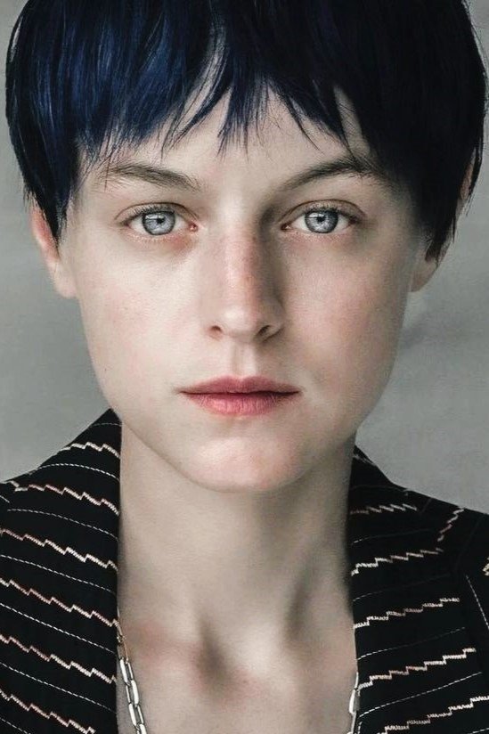 Foto de Emma Corrin