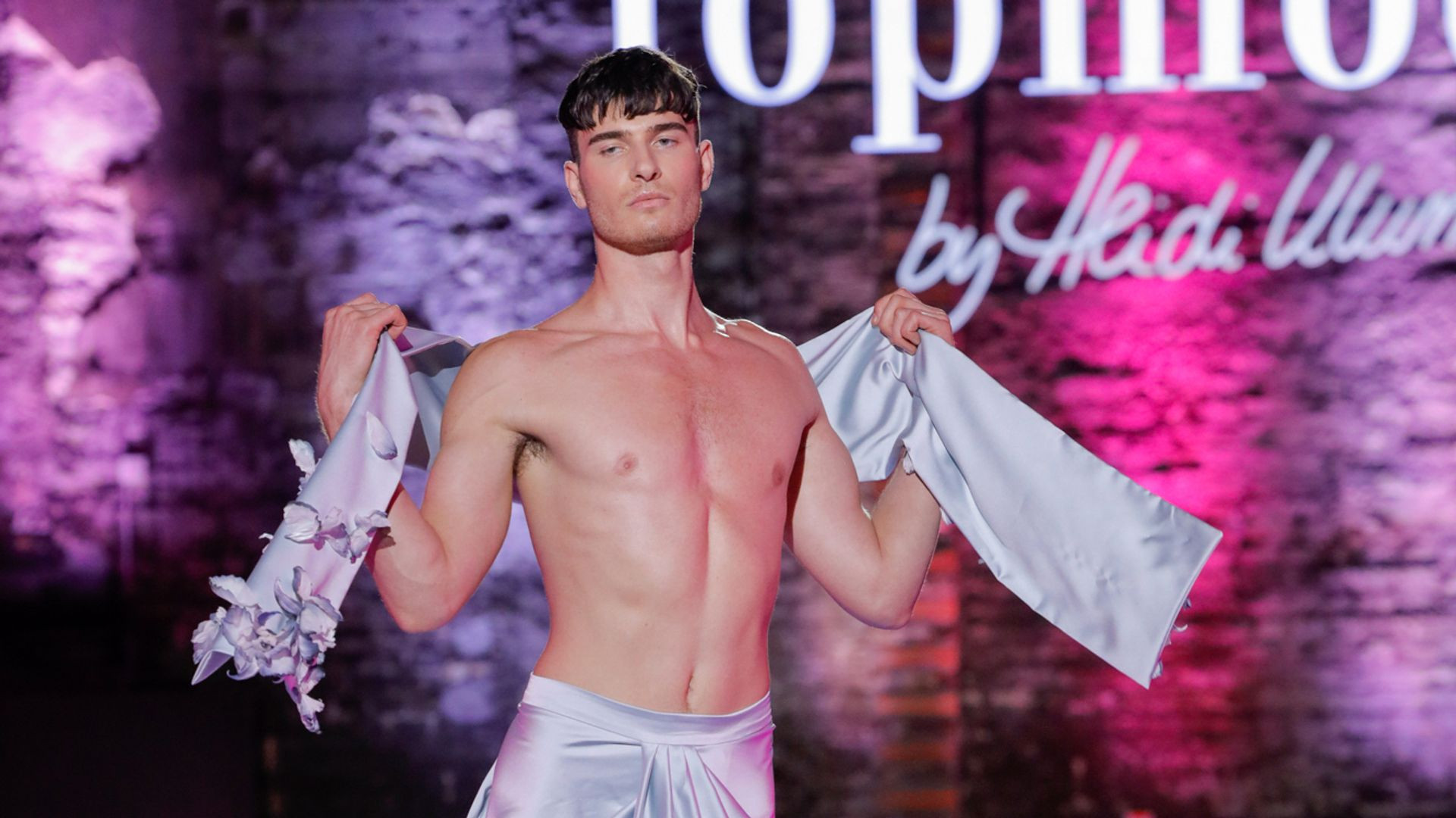 The First Fashion Show: Between Glamor and Tears