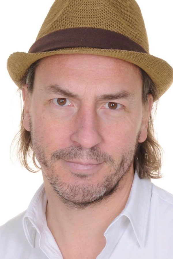 Joao Penaguiao/Editor