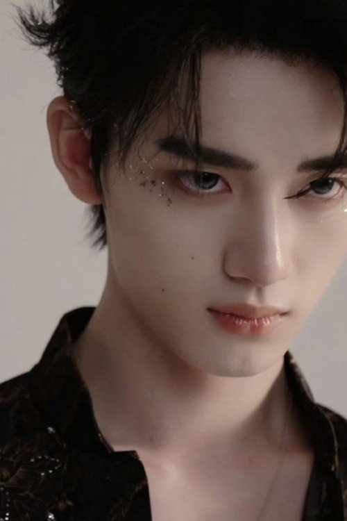 Foto de Ding Chengxin