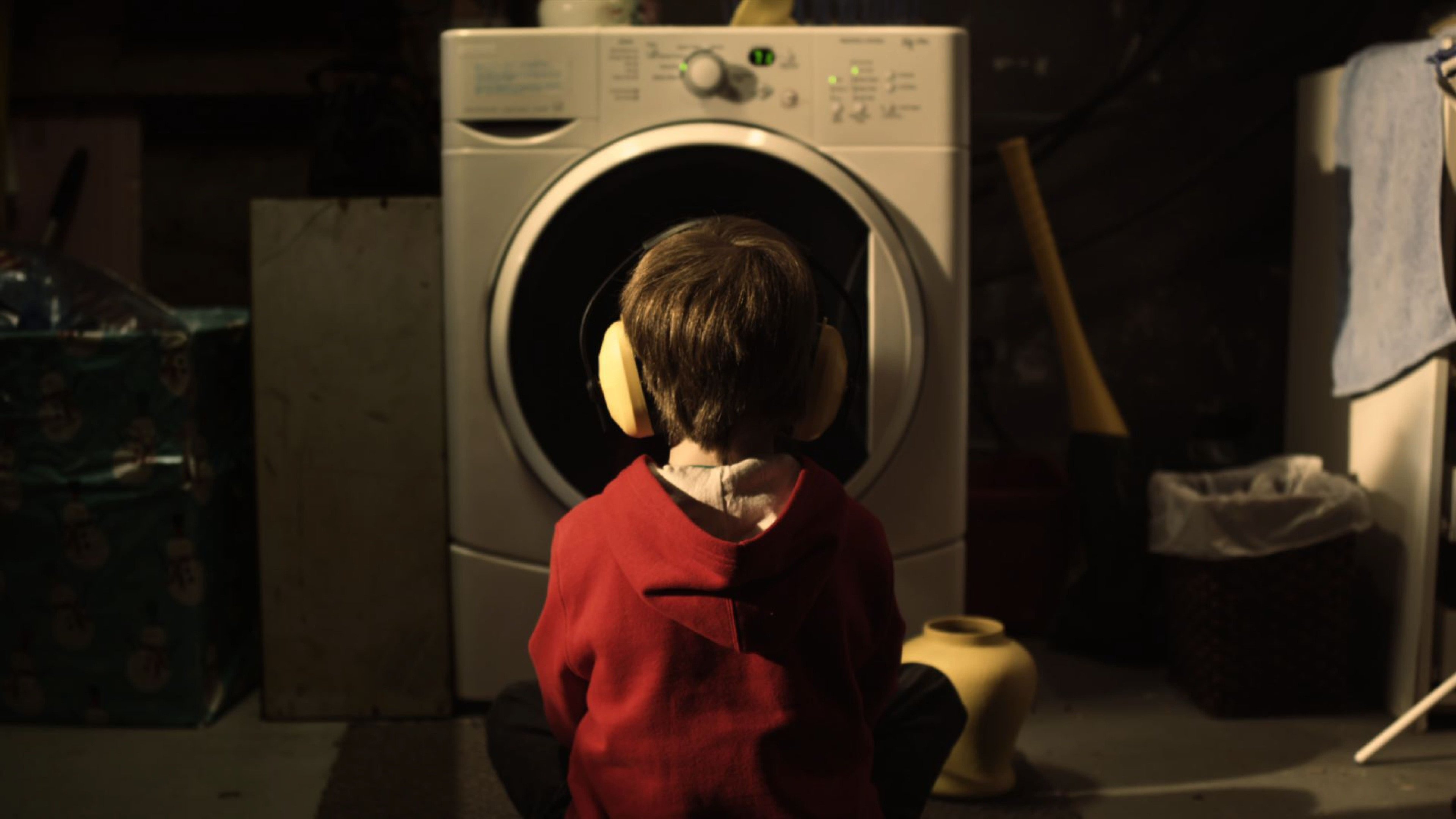 THE WASHING MACHINE