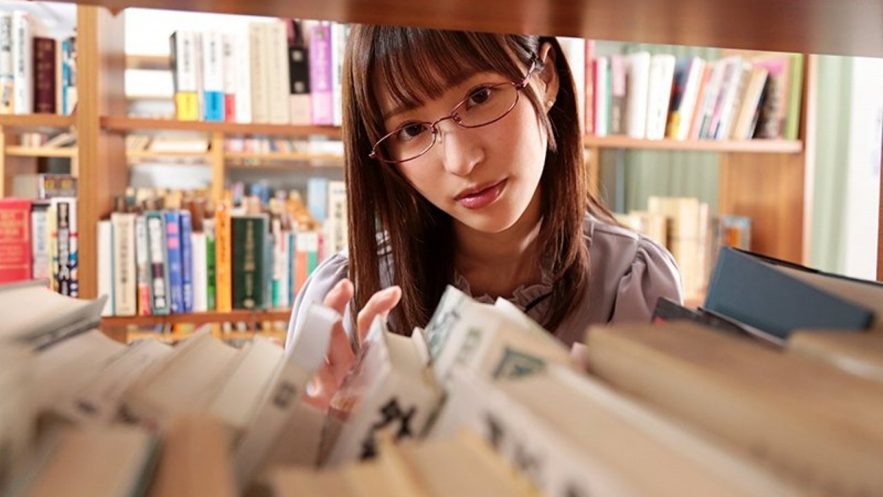 A Literary Girl Ties Me Up So I Can't Resist And Molests Me With A Smile On Her Face. Moe Amatsuka