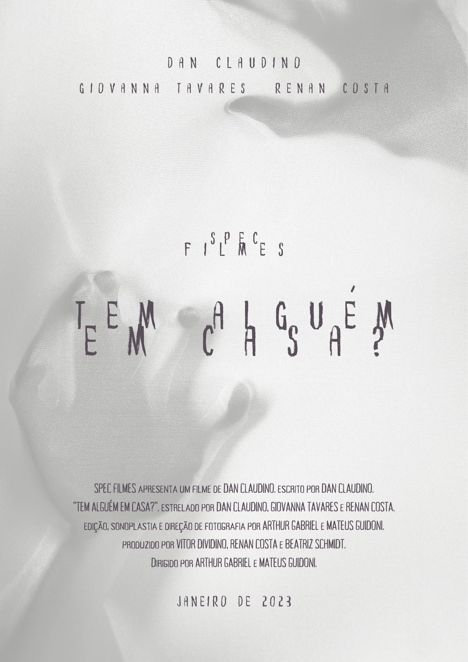 Poster de Tem Alguém em Casa?