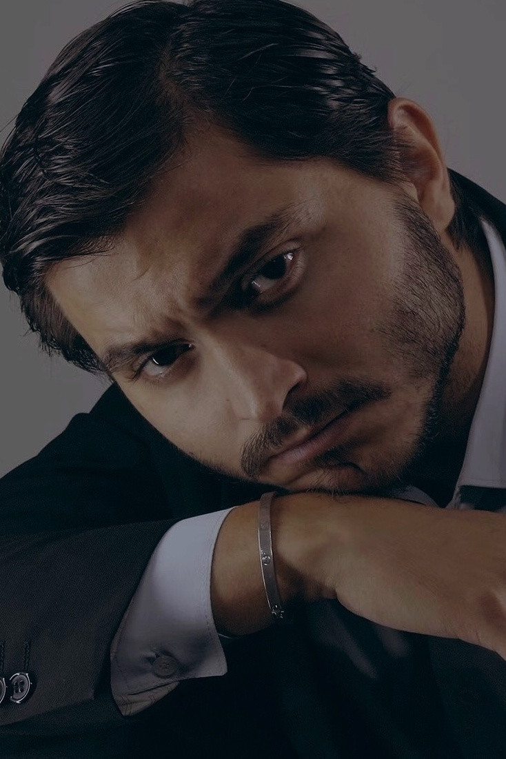 et billede af Eltekin Khan