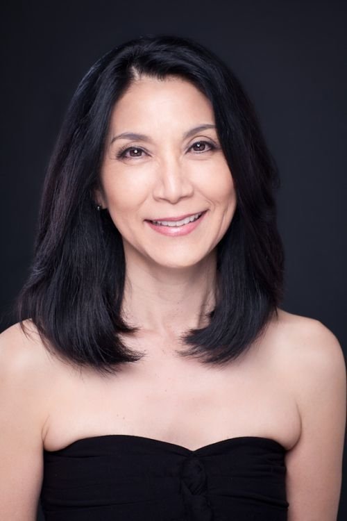 et billede af Clare Torao