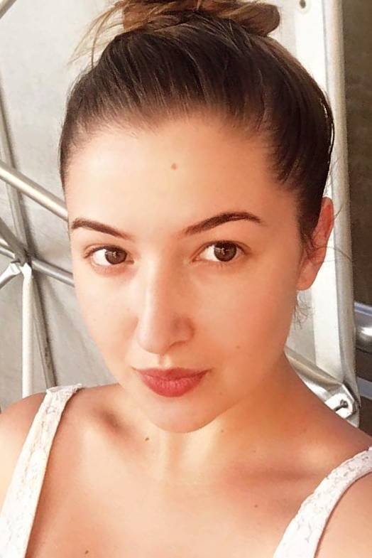 Adelaida López's picture in the cast