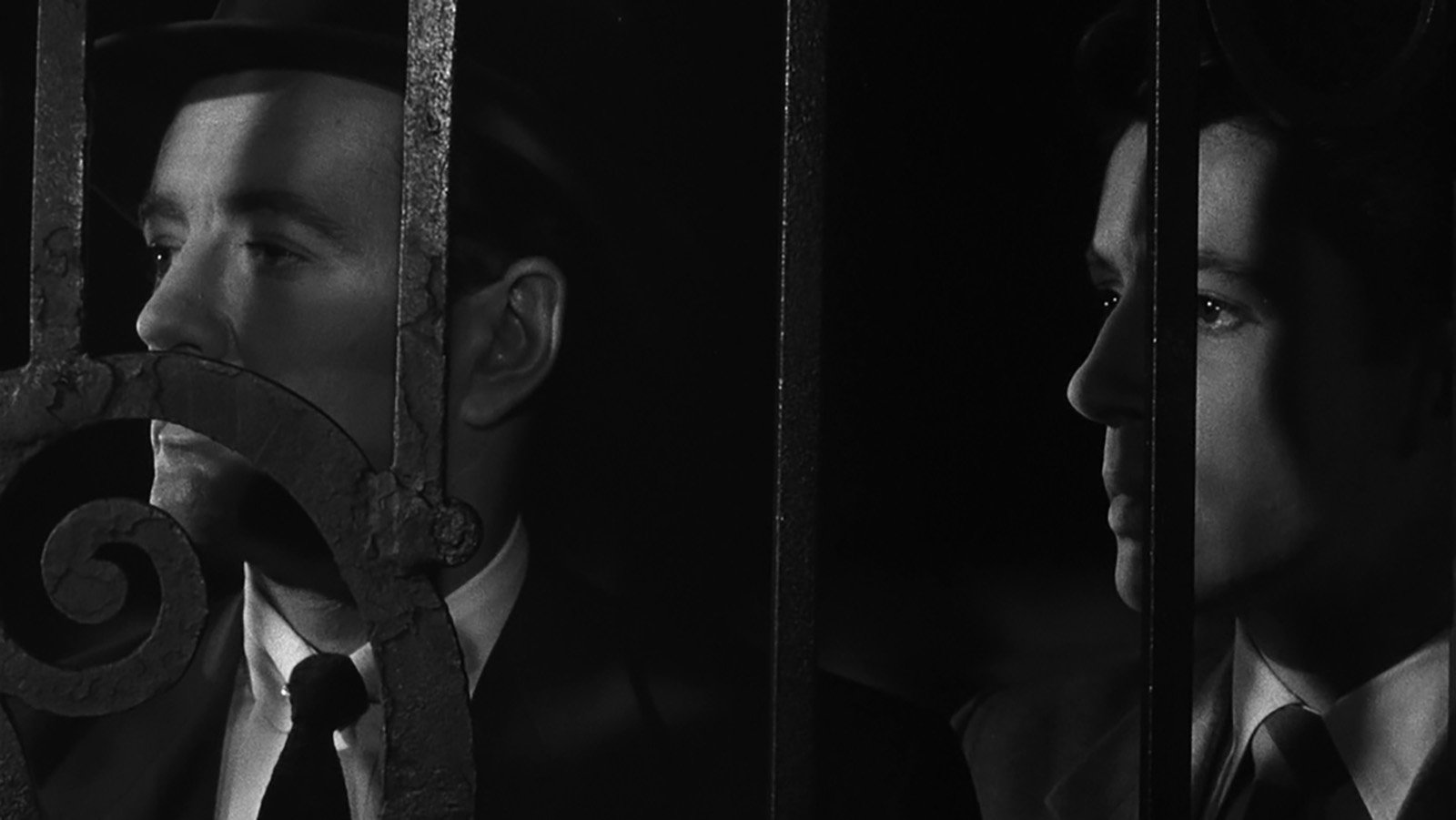 Idegenek a vonaton (1951)