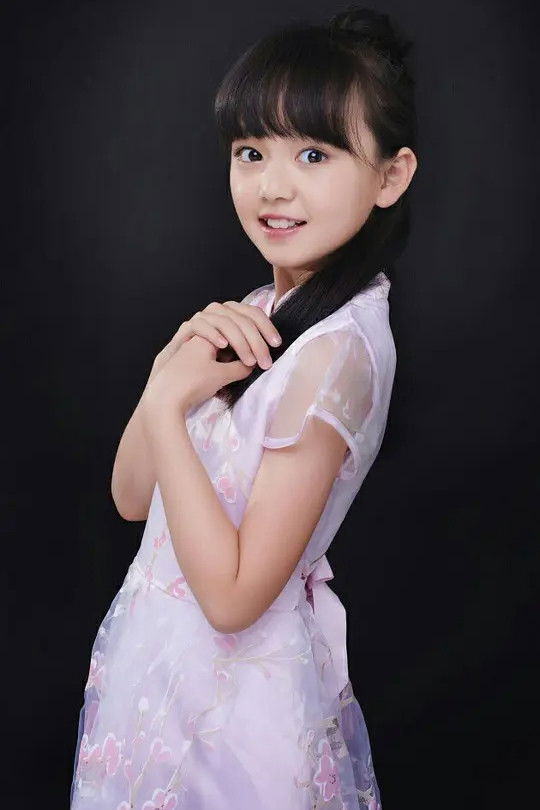 et billede af Zhong Yifan