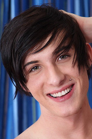 Aidan Chase fotoğraf 2