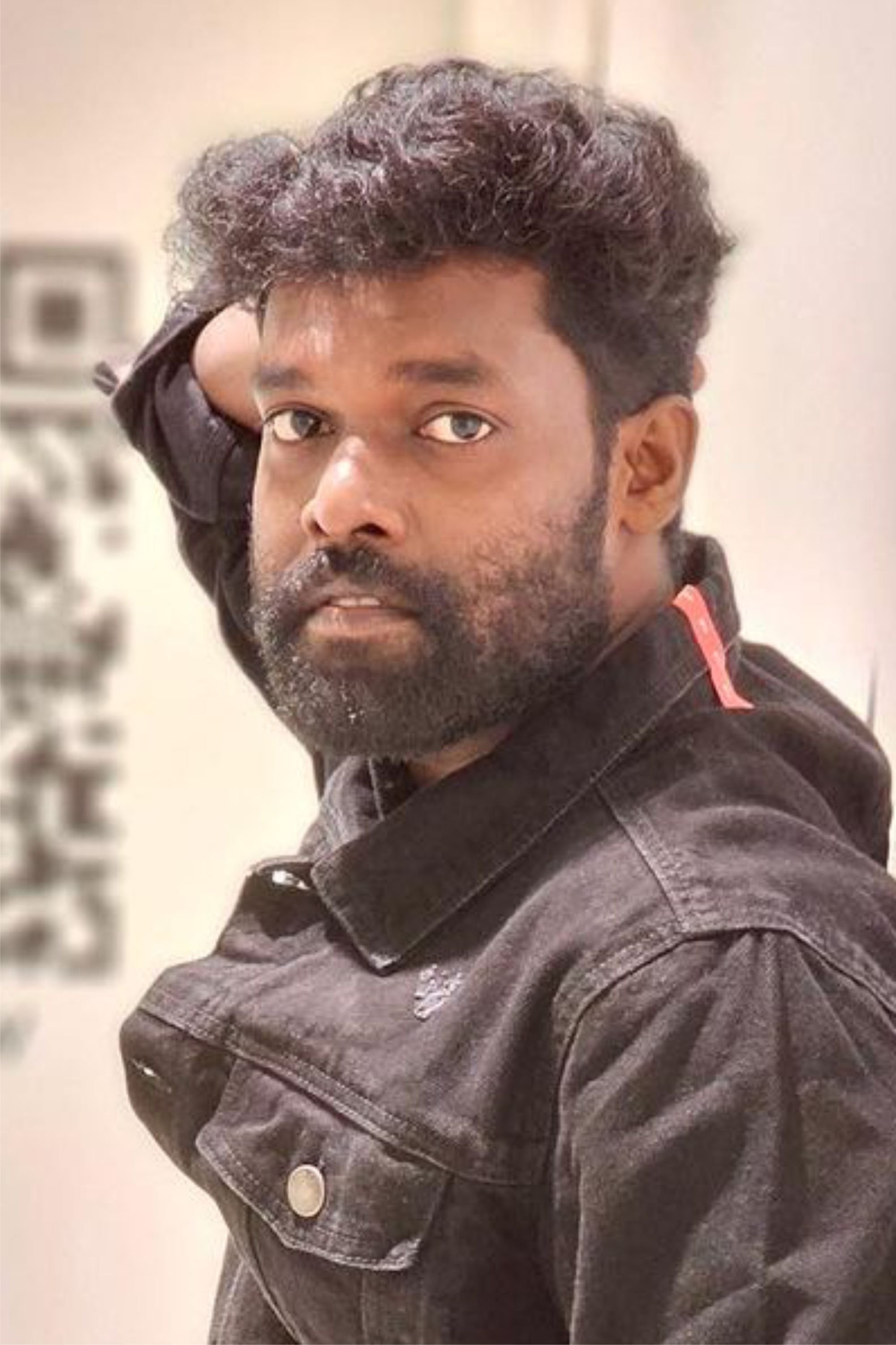 et billede af Aswath Lal