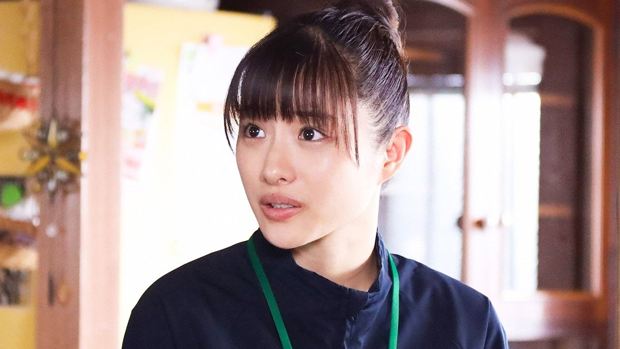 Unsung Cinderella, Midori, The Hospital Pharmacist