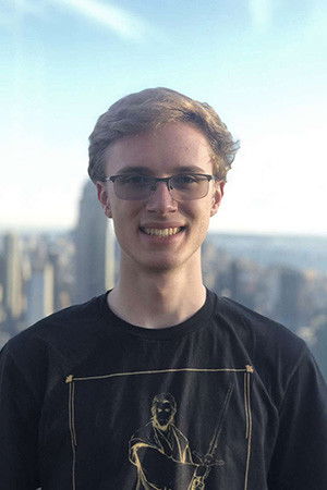 et billede af Cameron Mead