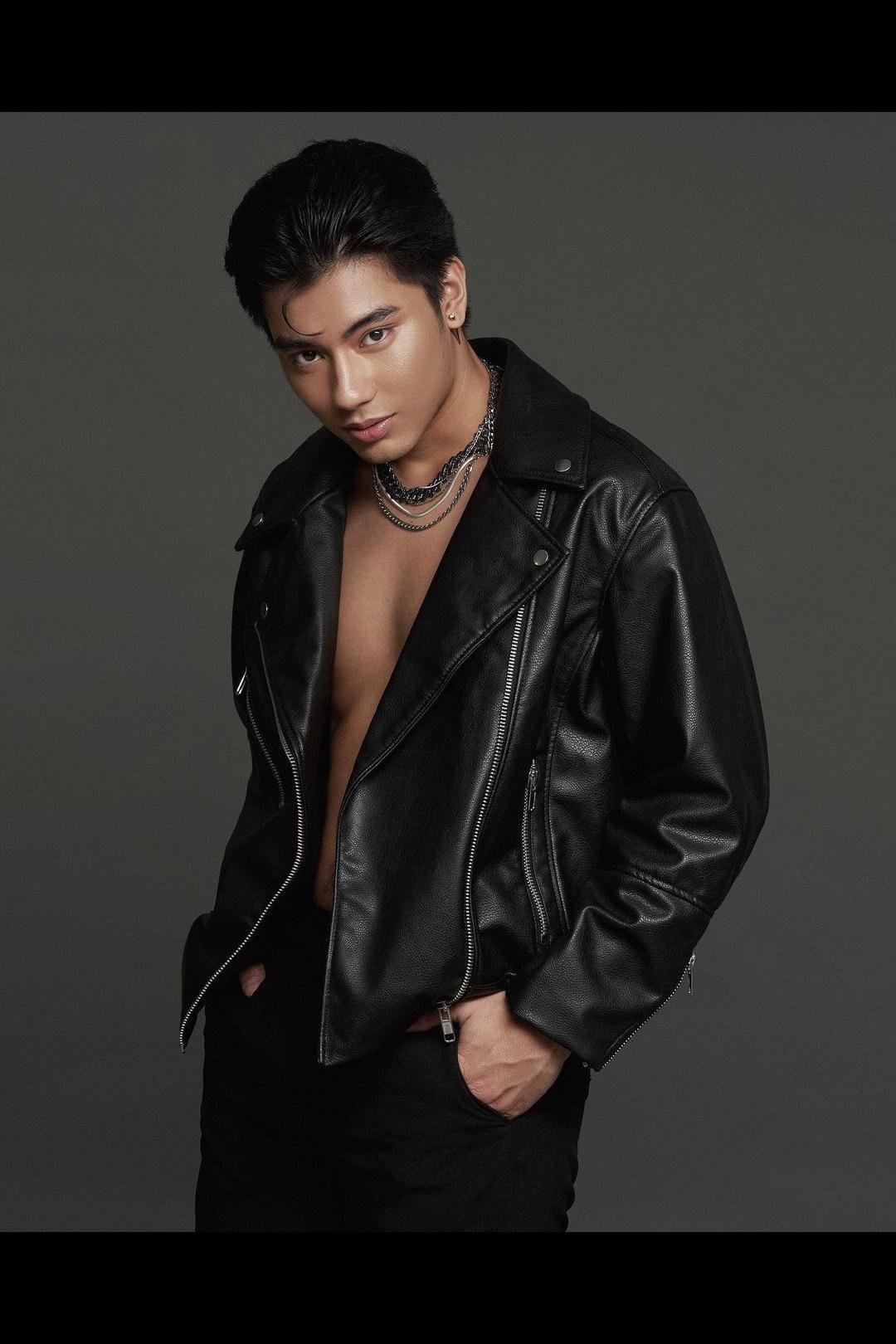 Dylan Menor | 