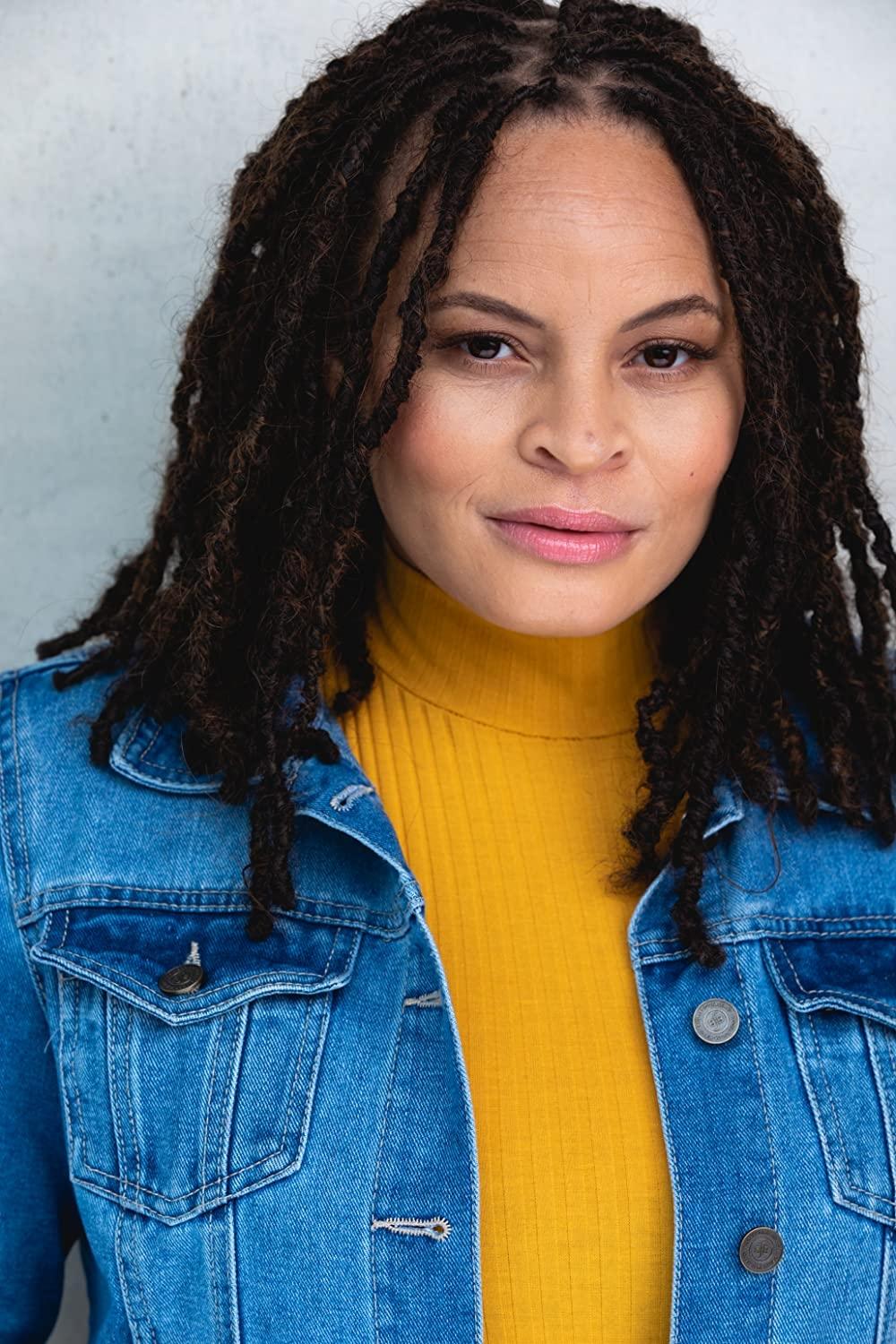 et billede af Nikkita Johnson