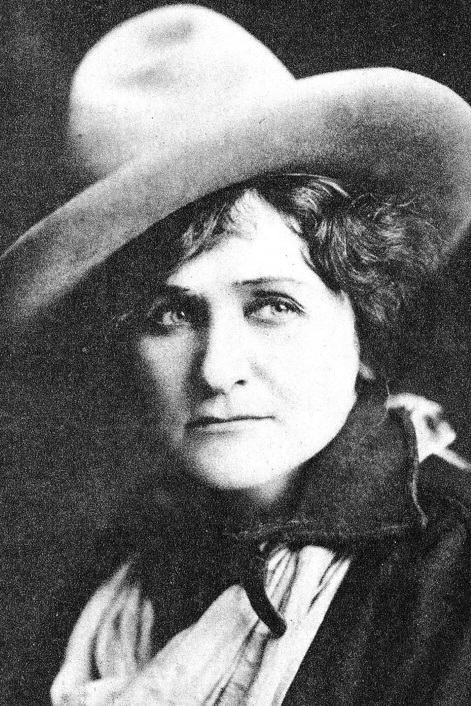 et billede af Louise Lester