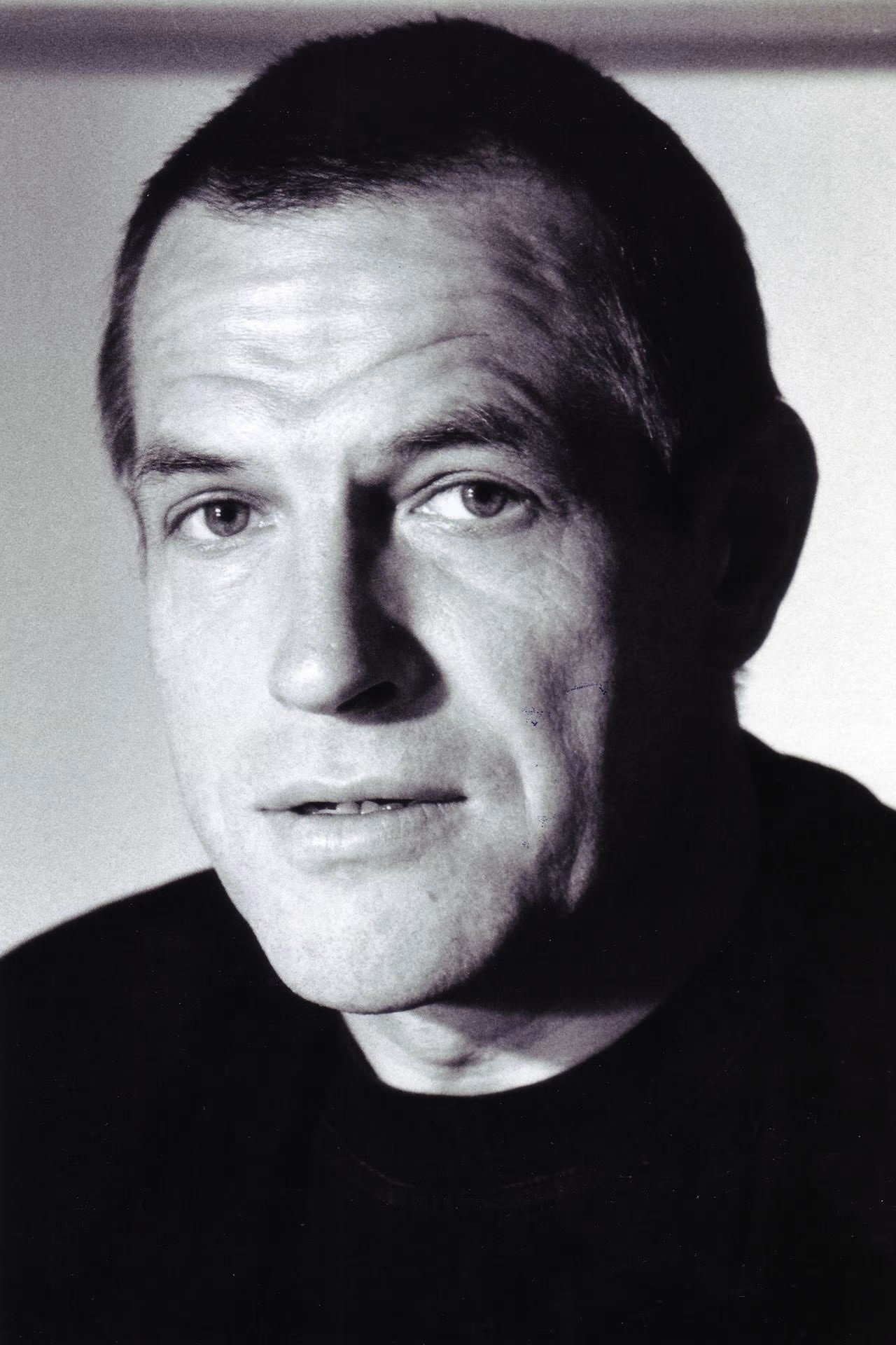 Lutz Teschner as Unknown role