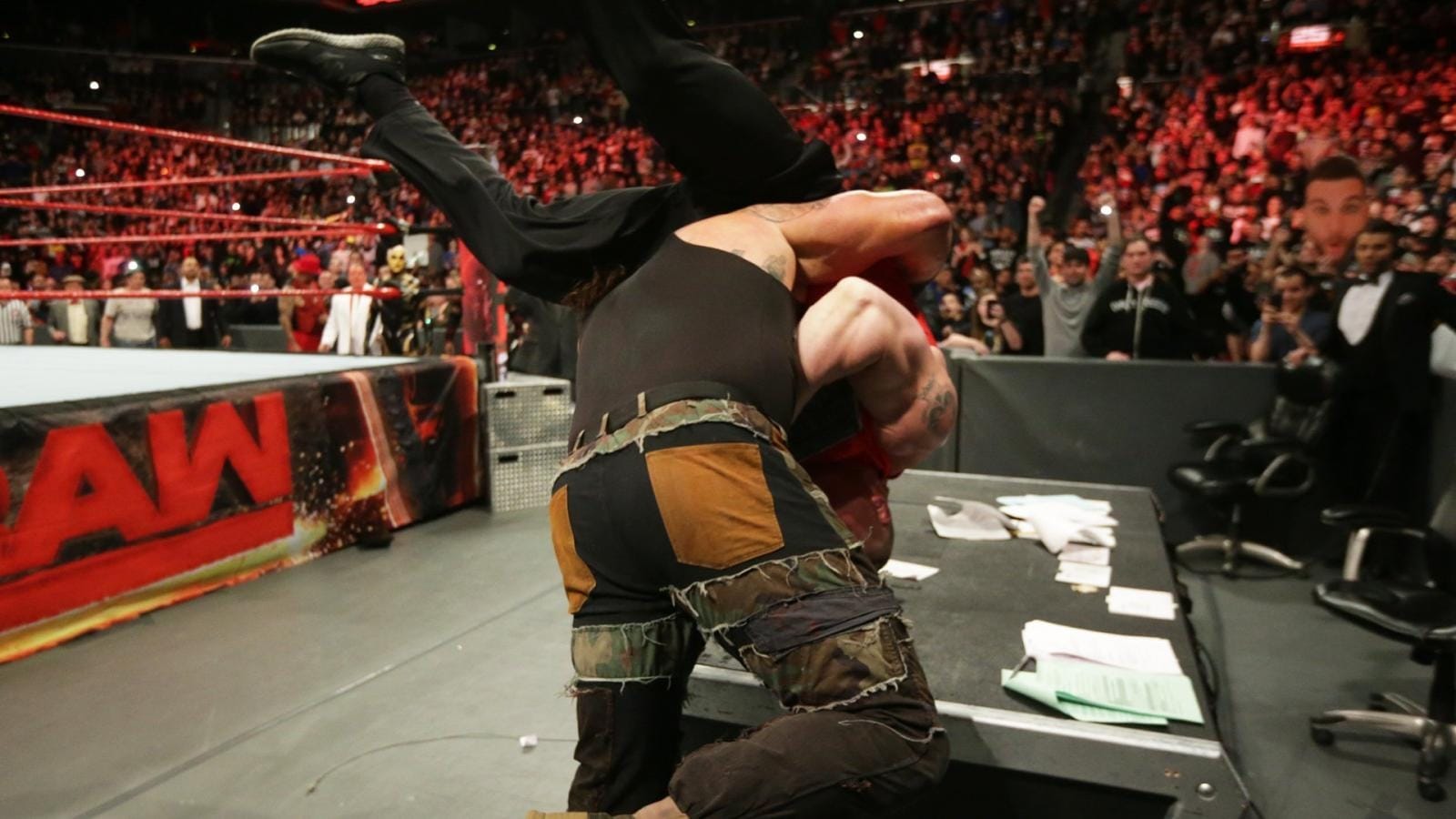 WWE Raw Staffel 26 :Folge 4 