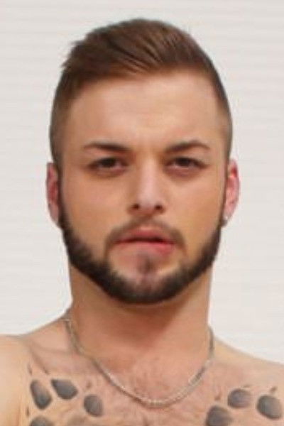 et billede af Koby Lewis