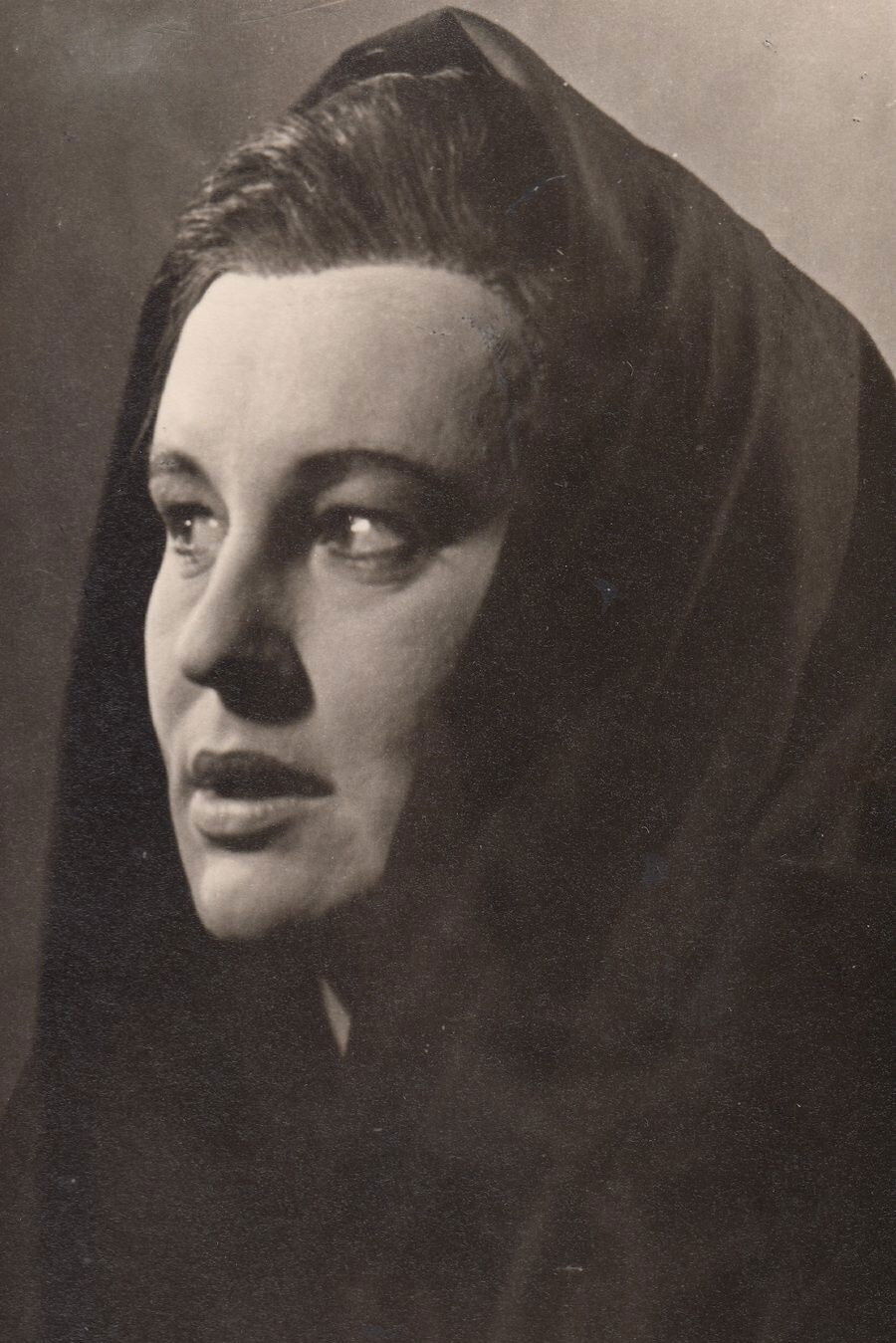 et billede af Helēna Romānova